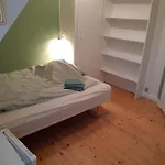 Δωμάτια σε οικογενειακή κατοικία Seneberg - For Rent
