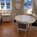 Seneberg - For Rent Δωμάτια σε οικογενειακή κατοικία